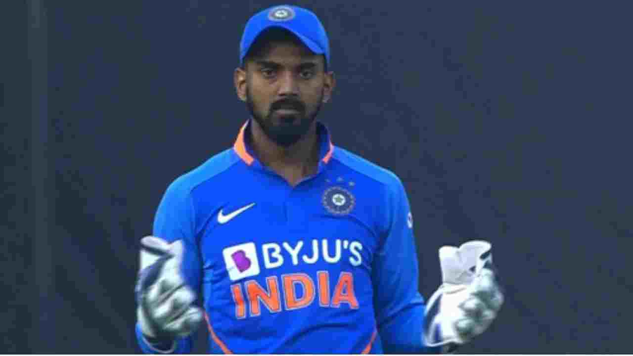 KL Rahul Team India wk.webp