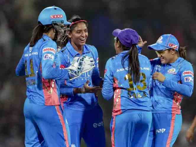 WPL 2023: Mumbai Indians Stays on Top after Beating Delhi Capitals - Cricket Winner