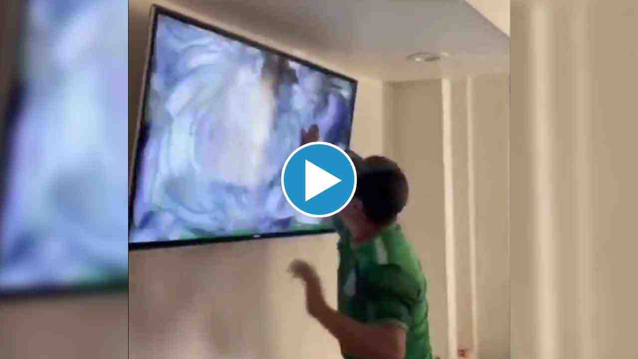 India vs Pakistan - Watch: Pakistani Fan Breaking His TV - Cricket Winner