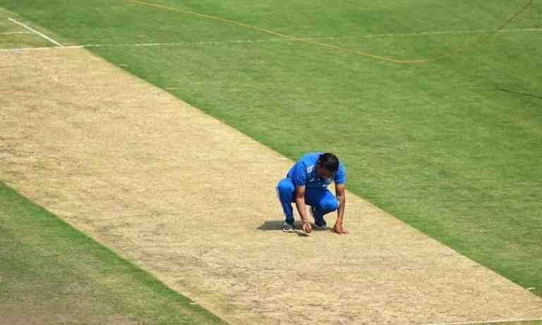 IND vs ENG: "There Are Cracks": Vikram Rathour Gives Honest Review Of Pitch For Ranchi Test - Cricket Winner