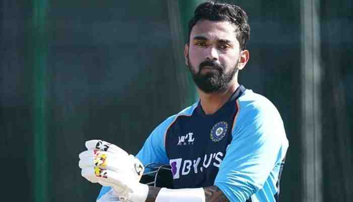 IND vs AUS: Indian cricket fans ask KL Rahul to be replaced with Shubman Gill after another flop show