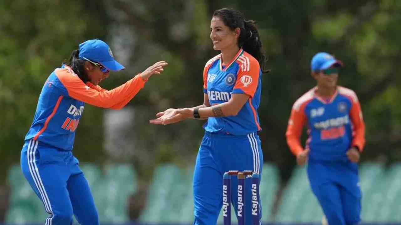 Arundhati Reddy leads India's restricted bowling against Pakistan