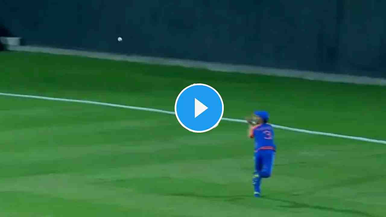 Ayush Badoni takes a stunning flying catch