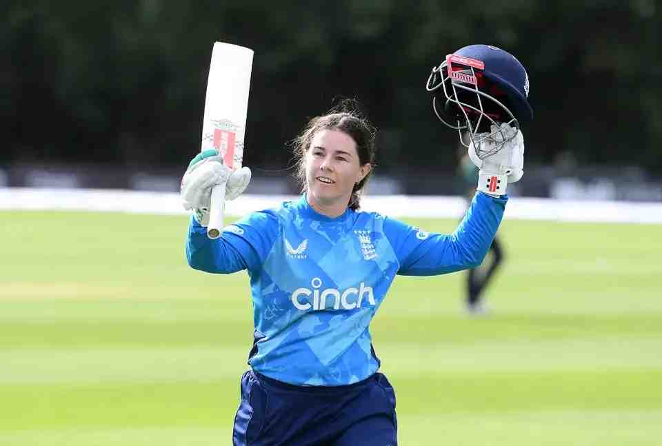 Tammy Beaumont Shines with a Stellar 150-Run Knock in England's Dominant Display