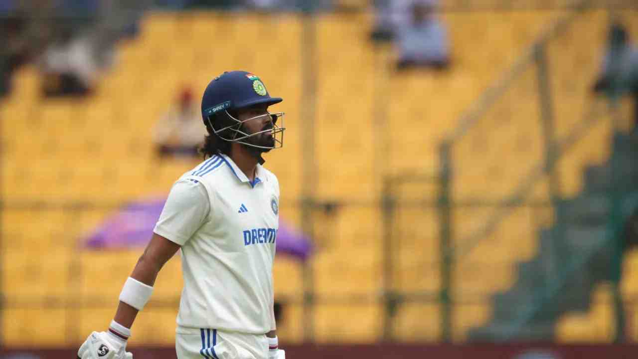 Does constant role change affect KL Rahul’s batting performance?