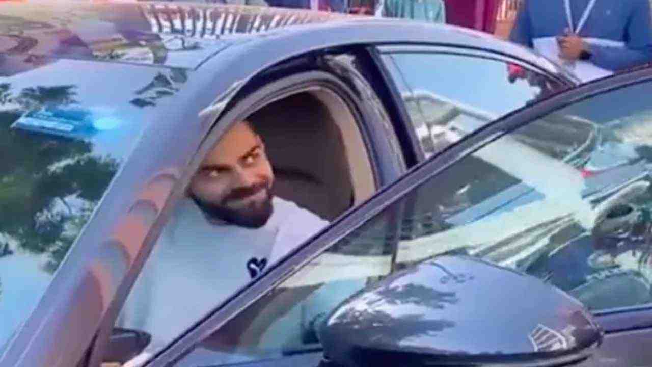 IND vs AUS: Virat Kohli leaves Arun Jaitley Stadium after practice in swanky car amid local fanfare - WATCH