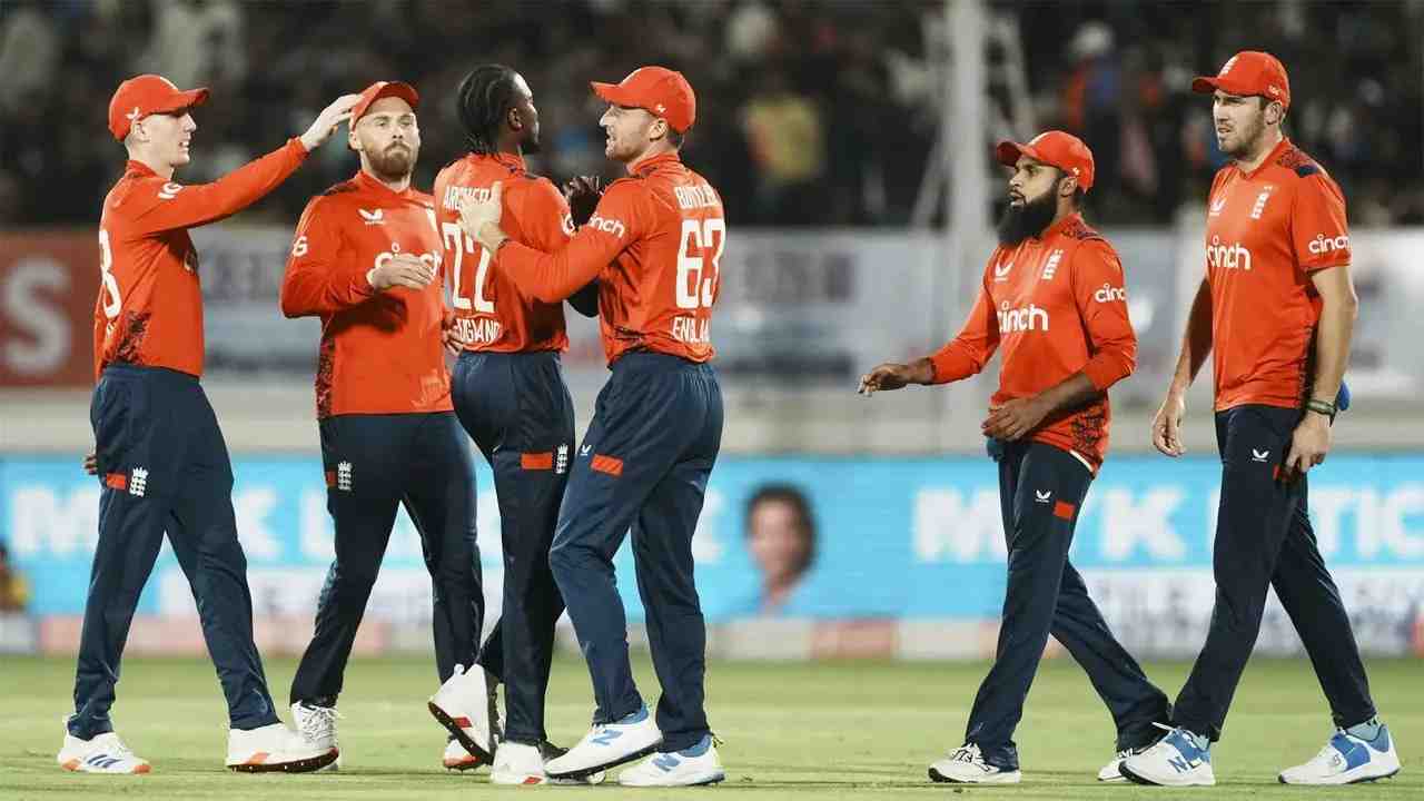 England makes comeback with solid win in Rajkot T20I