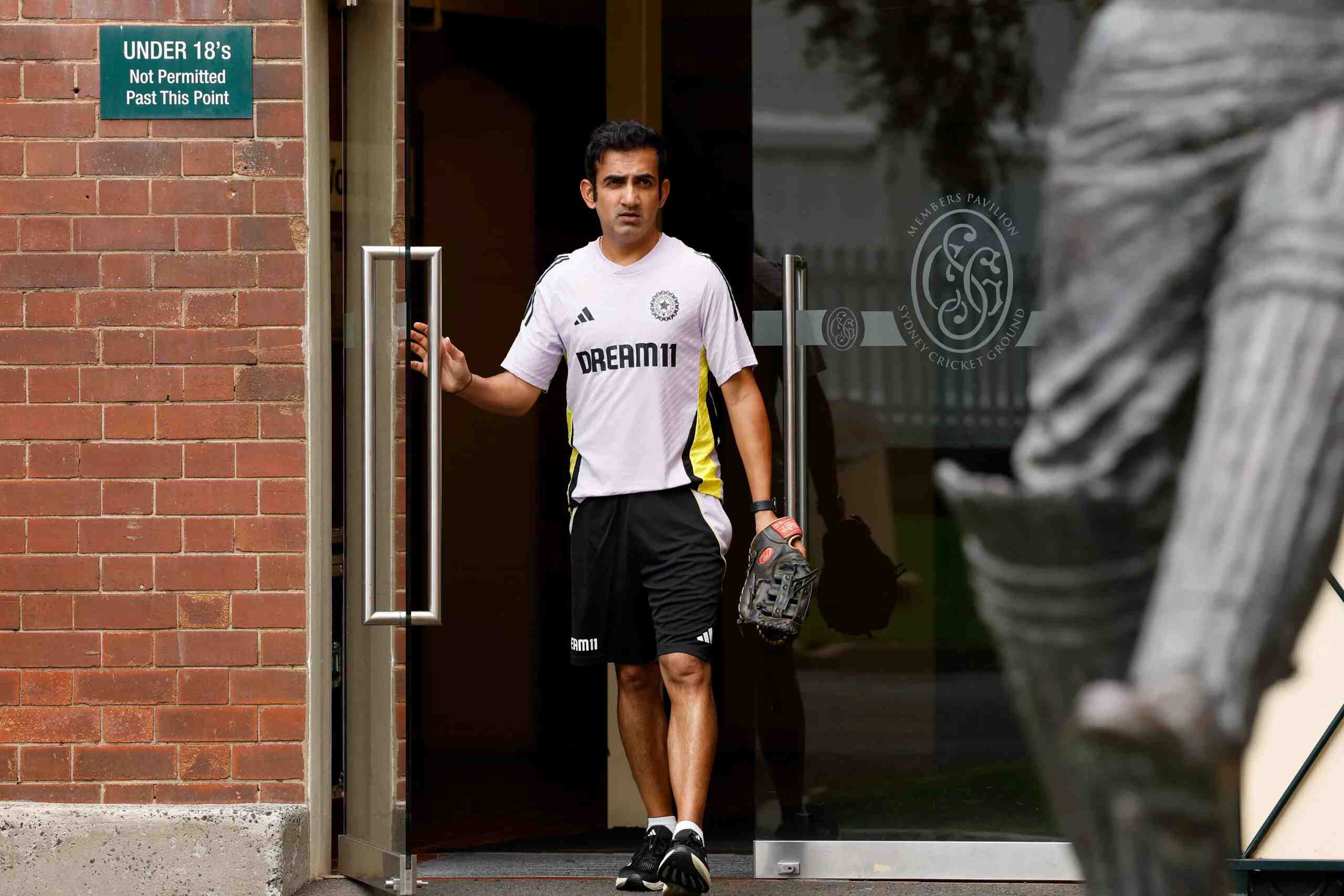 Gautam Gambhir Likely to Step Down as India Head Coach Due to Poor Team Performance and Player Concerns