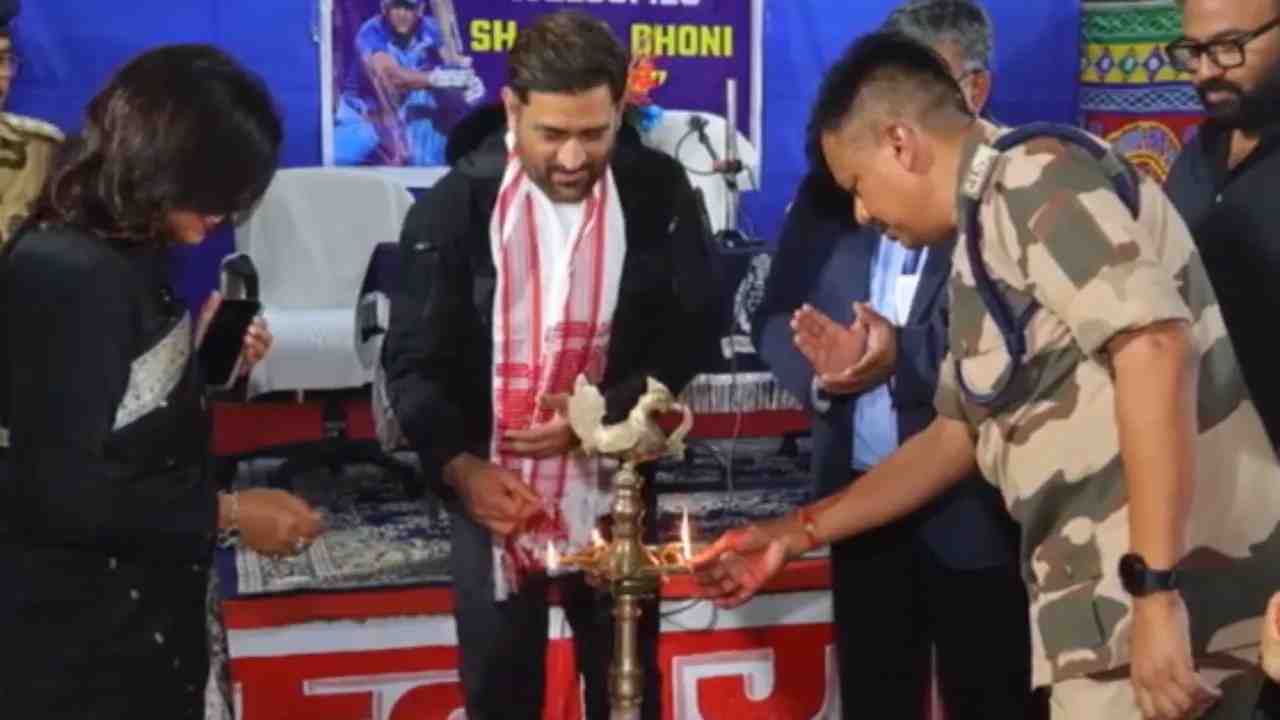 Watch: MS Dhoni visits CISF Unit ASG Ranchi to inspire everyone