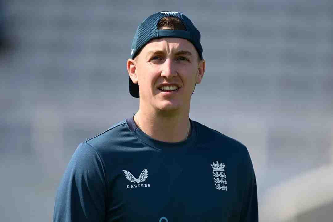 India’s Spinners and Kolkata Smog Trouble England in the First Match