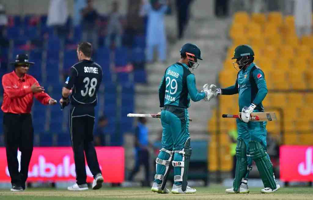  1st ODI of the Tri Series,  Pakistan and New Zealand