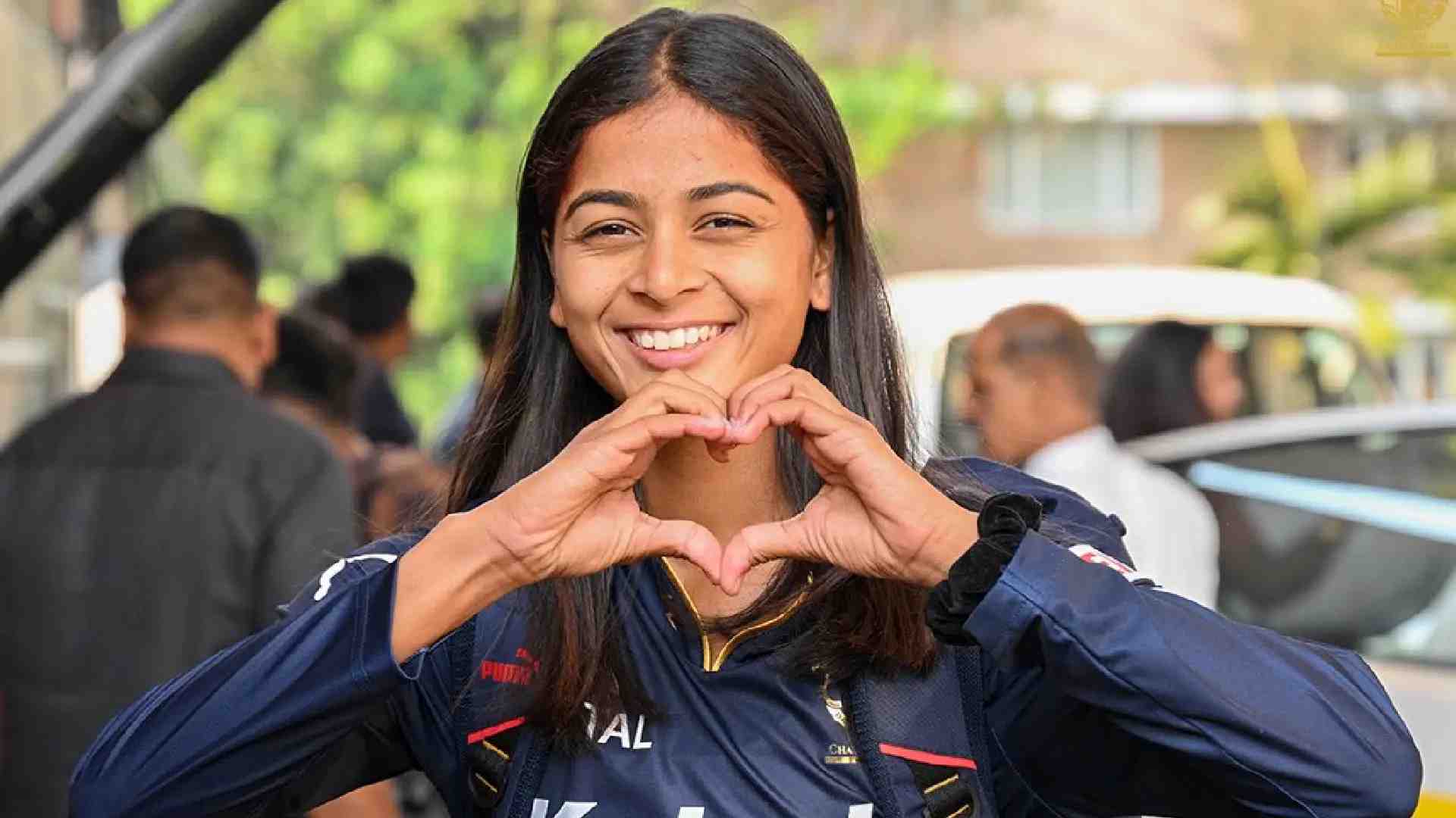 Shreyanka Patil has been ruled out of WPL 2025 due to injury, dealing a blow to RCB. Sneh Rana steps in as her replacement.