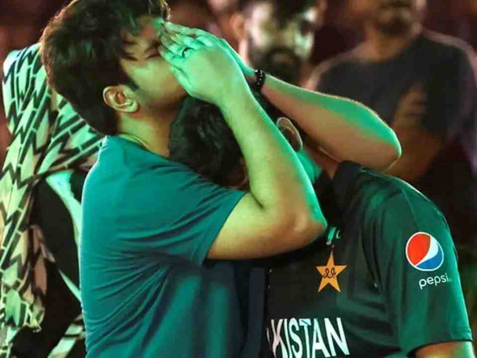 Pakistan fan's reaction after the defeat of Pakistan by the Indian team