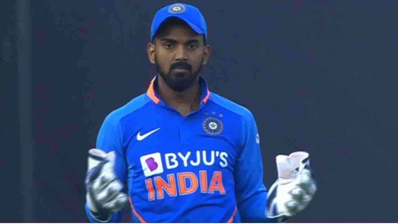 KL Rahul Team India wk.webp