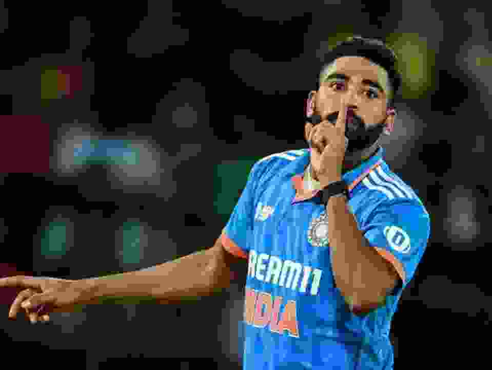  Mohammed Siraj asks paparazzi not to spread false rumors in a now-deleted Instagram story.