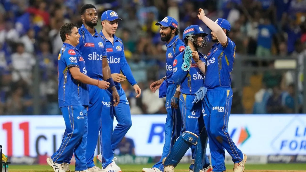 Mumbai Indians team.webp